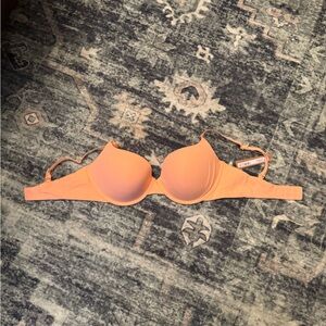 Skims t shirt bra nwt